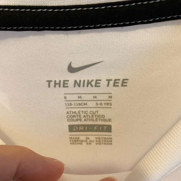 adidas & Nike Boys Set of 2 Long Sleeve T-Shirts - 6 - Picture 3 of 12